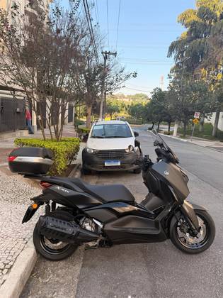 YAMAHA XMAX 250 CONNECTED ABS YAMAHA XMAX 250 CONNECTED ABS